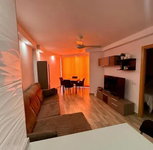 1 Bedroom Playa Americas - * Playa de las Americas (Tenerife)